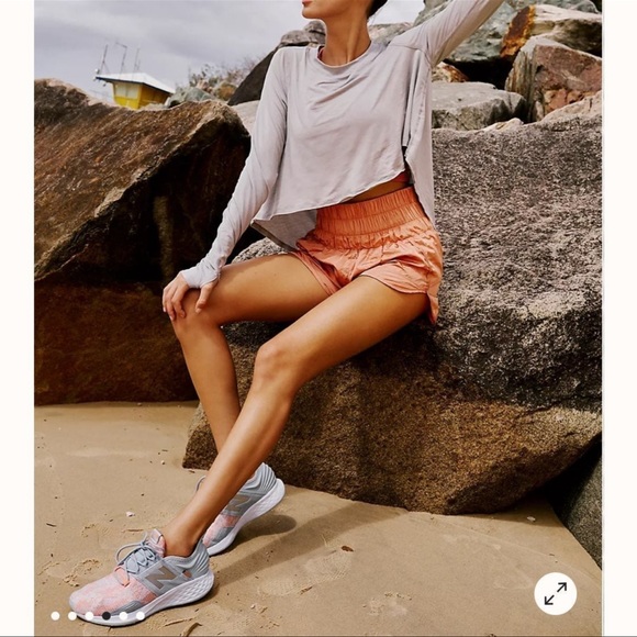 The Way Home Shorts Movement free people Yoga Running brushed apricot sz medium - Picture 6 of 13